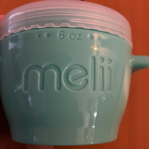 Sanrio Keroppi Melli 6 oz Food Storage Container with lid NEW - Picture 3 of 3